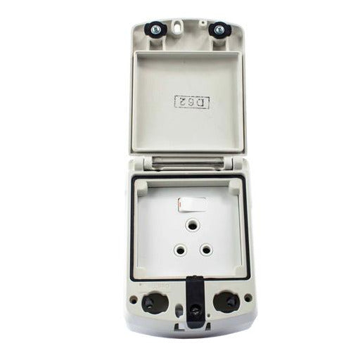 PS01 Stealth Plug Box 4X4 White